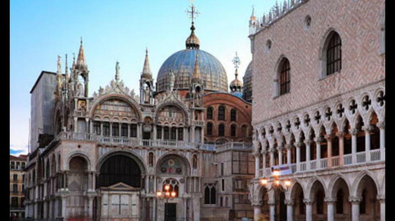 מירה Venezia Suite Apartment מראה חיצוני תמונה
